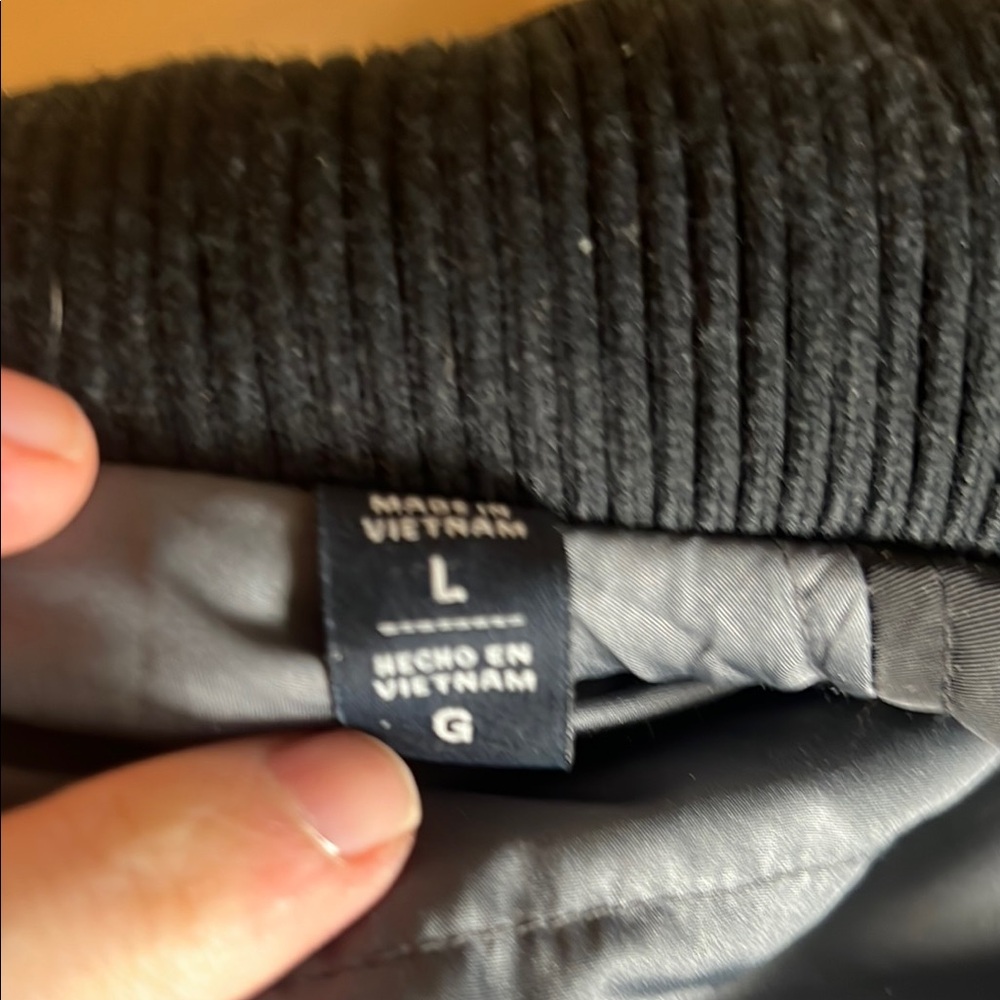 Tommy Hilfiger Men’s Black Bomber Jacket with Hidden Hood Size Large - Picture 12 of 16
